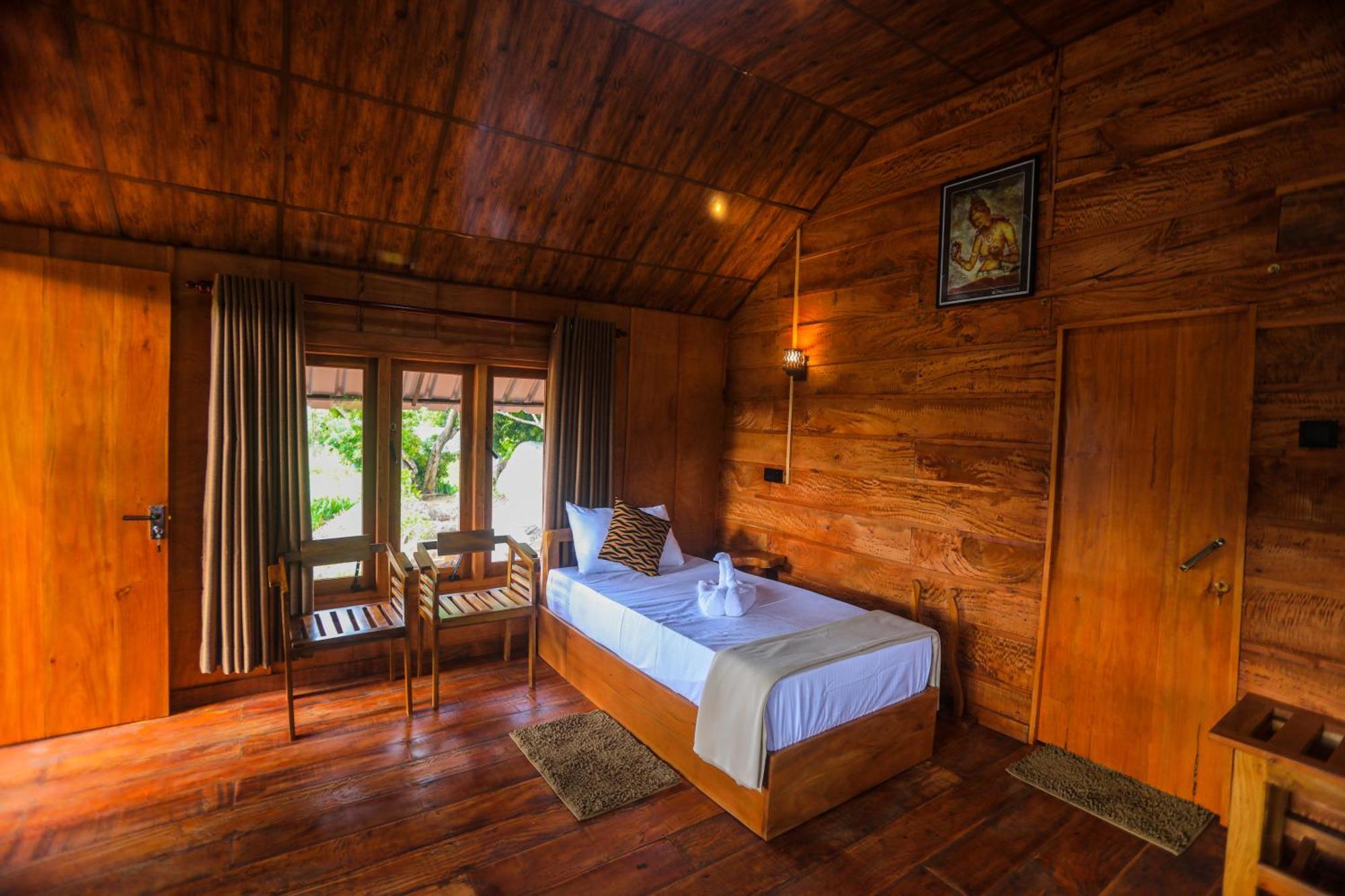 Villa Lion Wood Treehouse Talkote Exterior foto